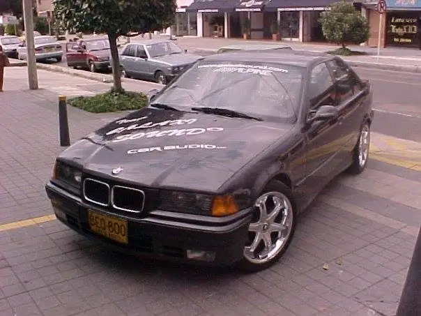 BMW 325i — Alpine Sound-Quality Build — Galaxi Sound build 13