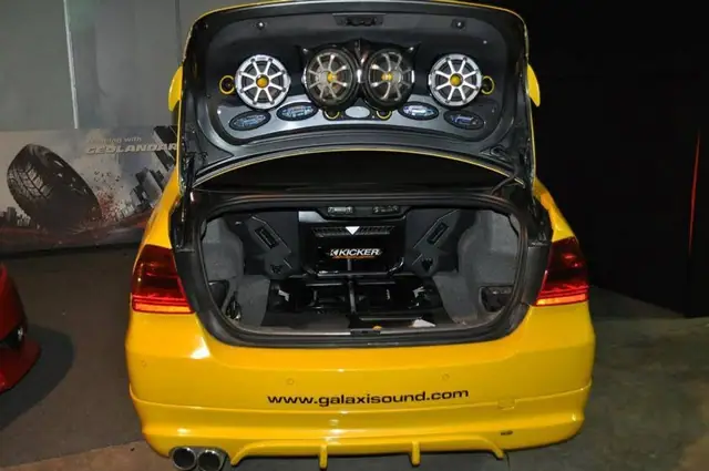 BMW M3 — Kicker Show Build — Galaxi Sound build 9