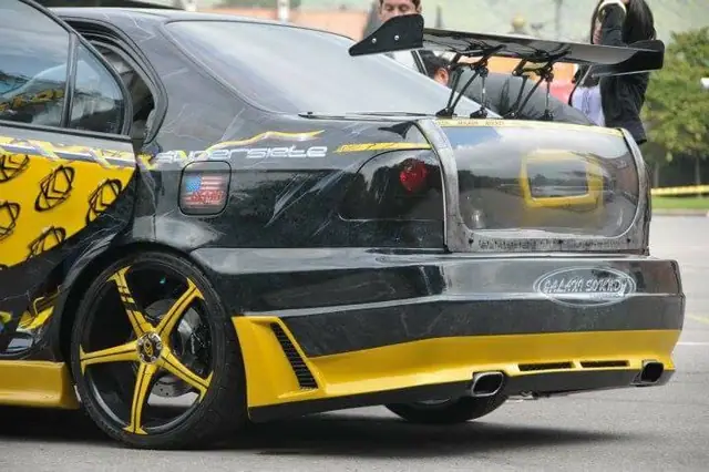 Honda Civic — Kicker Show Build — Galaxi Sound build 8