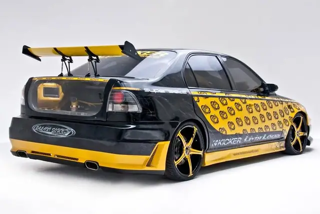 Honda Civic — Kicker Show Build — Galaxi Sound build 10