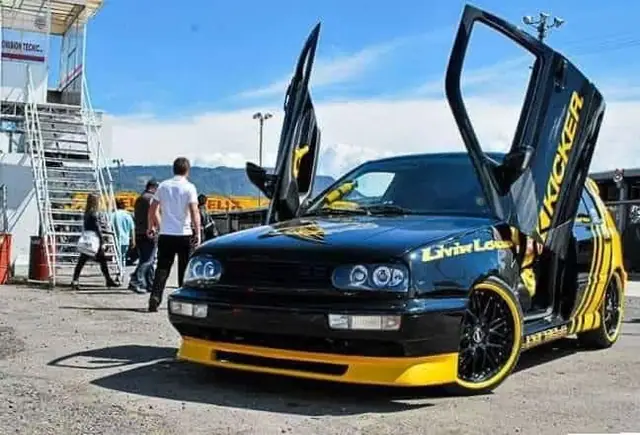 Volkswagen Golf — Kicker Build — Galaxi Sound build 6
